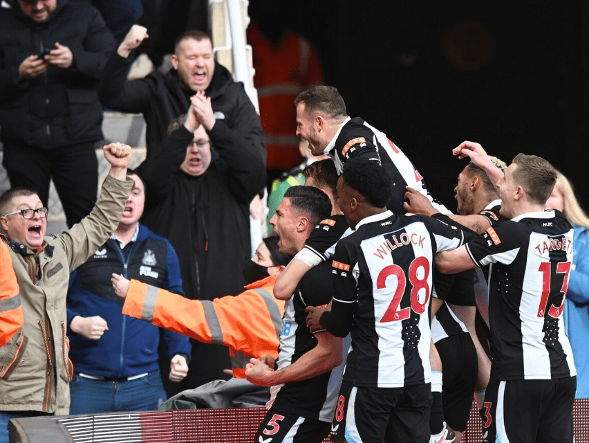 九游在线入口-洛杉矶快船迎英超关键赛，集结日内部沟通，媒体盛赞，医务组通报恢复 